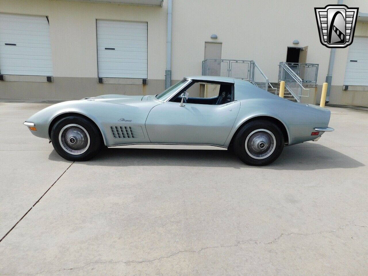 Chevrolet-Corvette-1971-Silver-Blue-85936-5