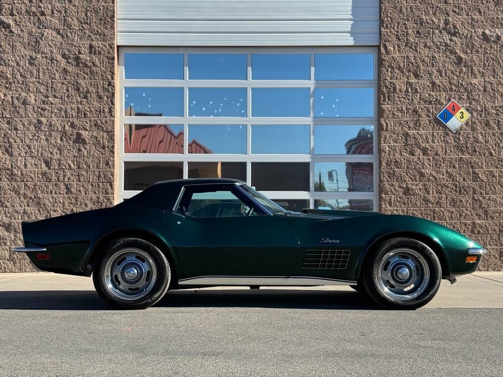 Chevrolet-Corvette-1971-green-86101-2