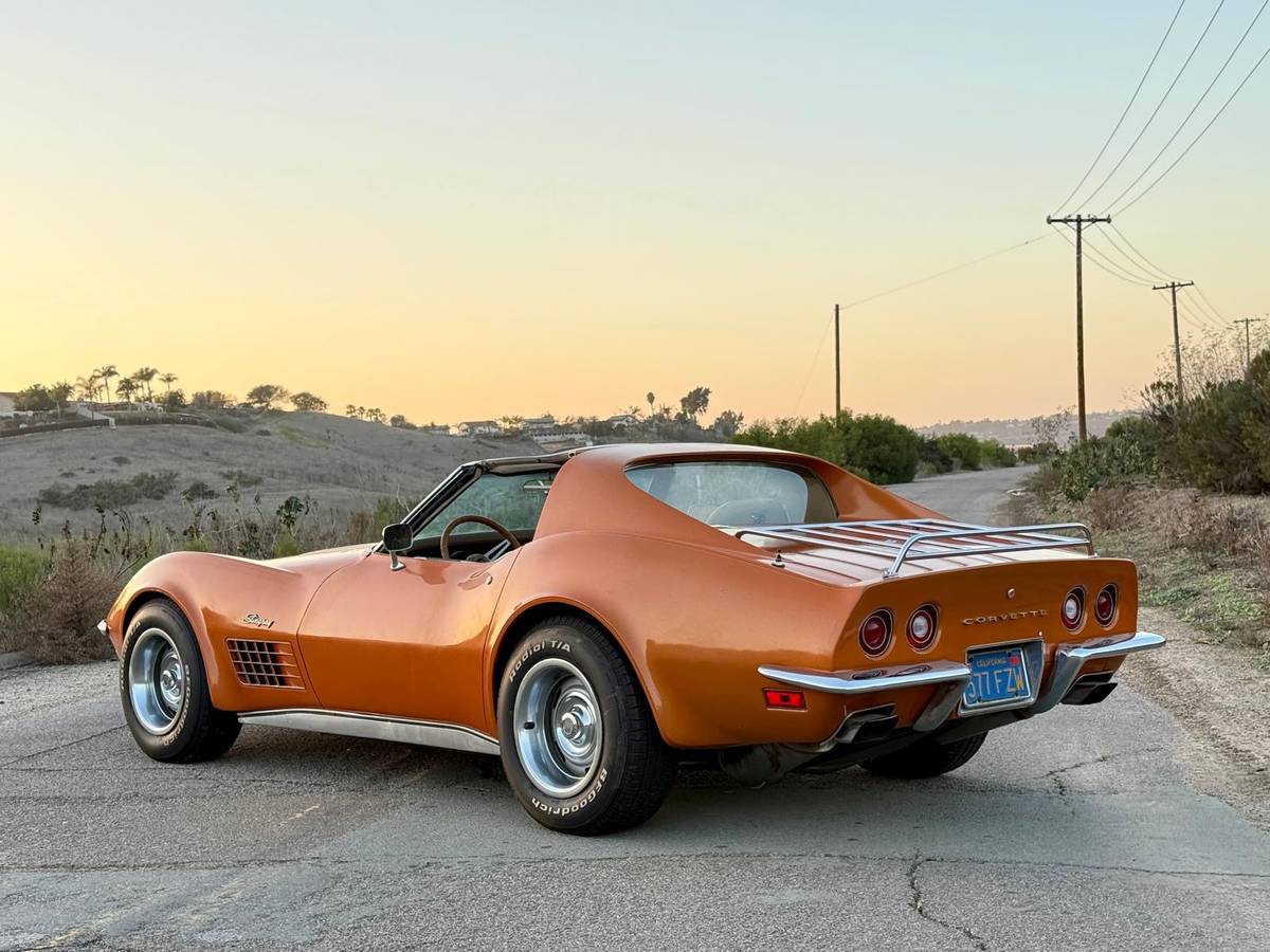 Chevrolet-Corvette-1972-188293-5