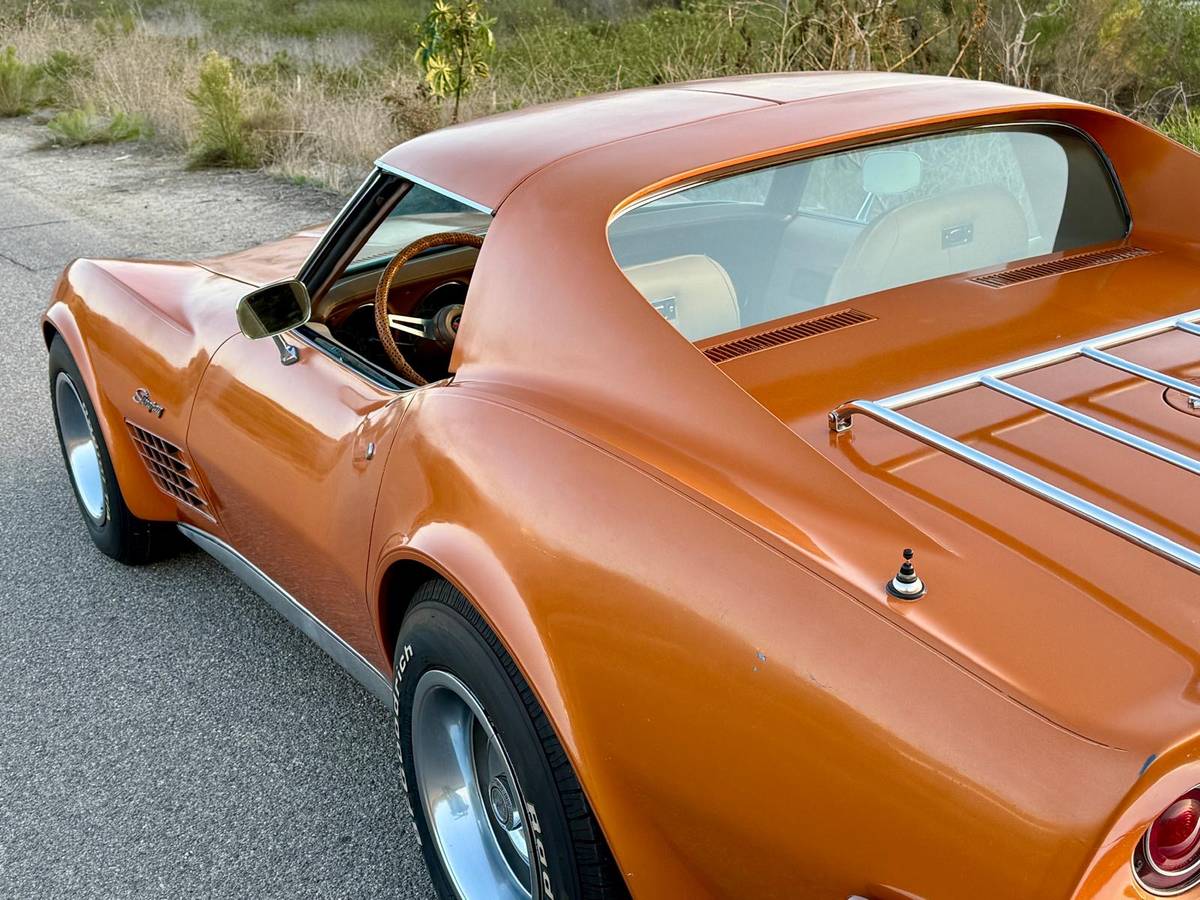 Chevrolet-Corvette-1972-188293-6