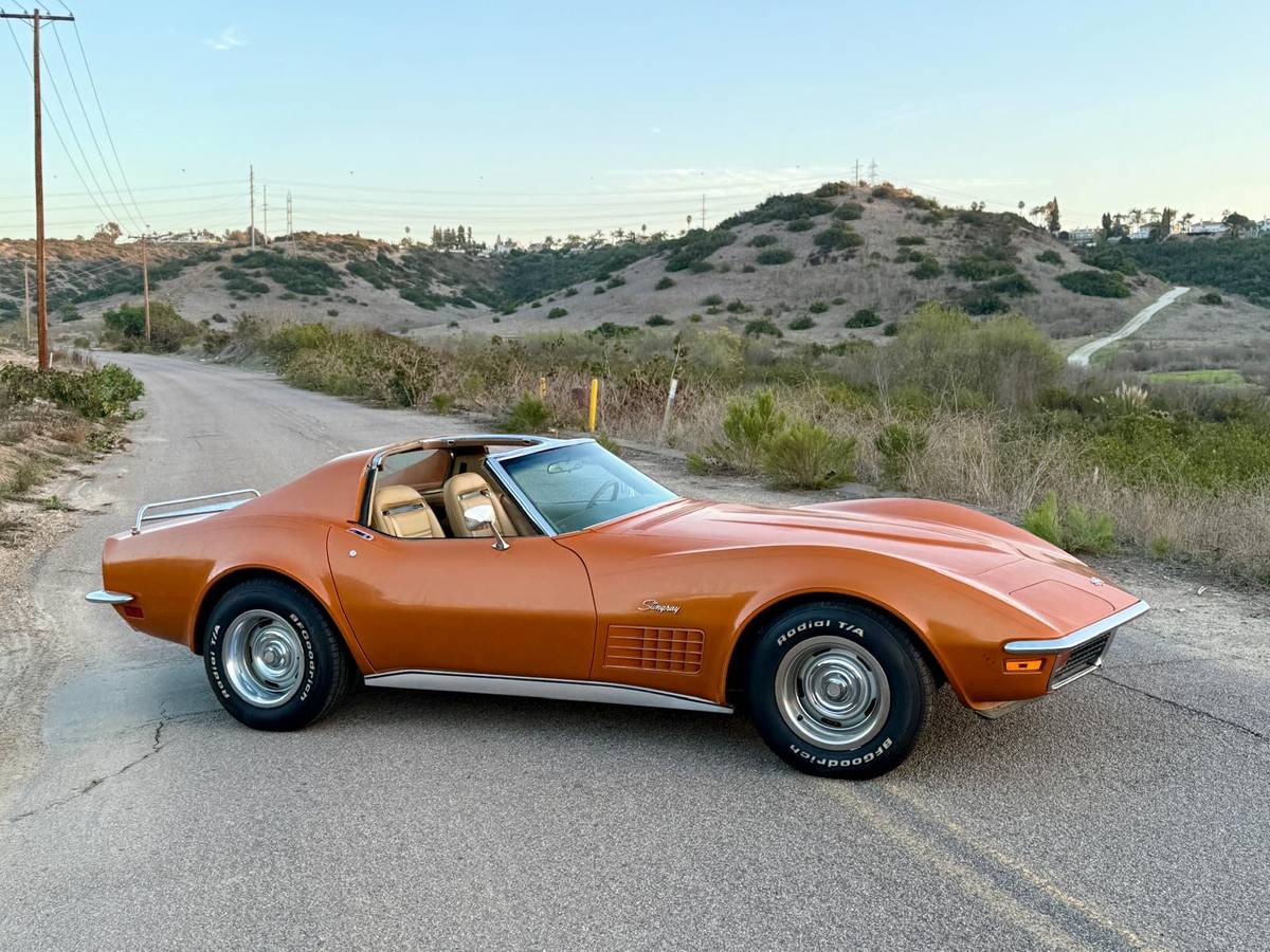 Chevrolet-Corvette-1972-188293-8