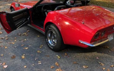 Chevrolet-Corvette-1972-red-117482-3