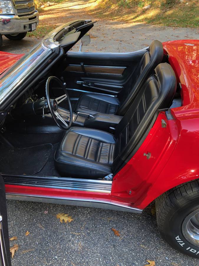 Chevrolet-Corvette-1972-red-117482-6