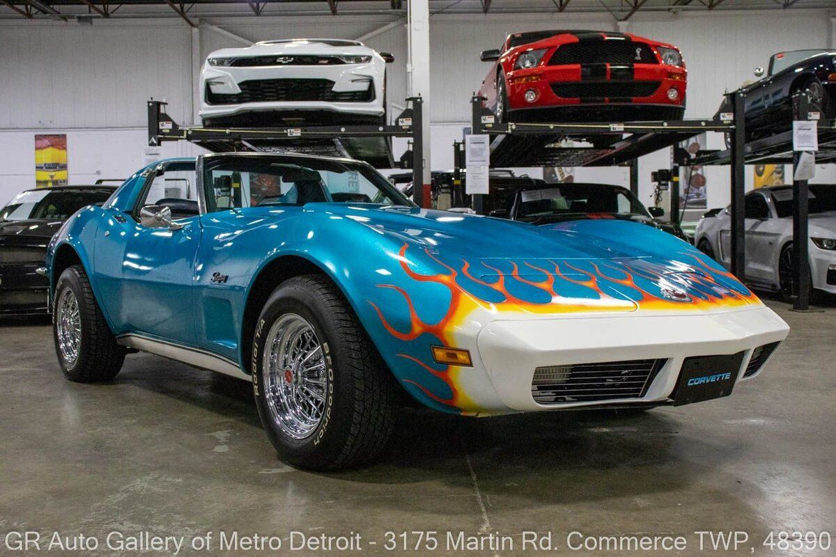 Chevrolet-Corvette-1973-Blue-Blue-155031-9