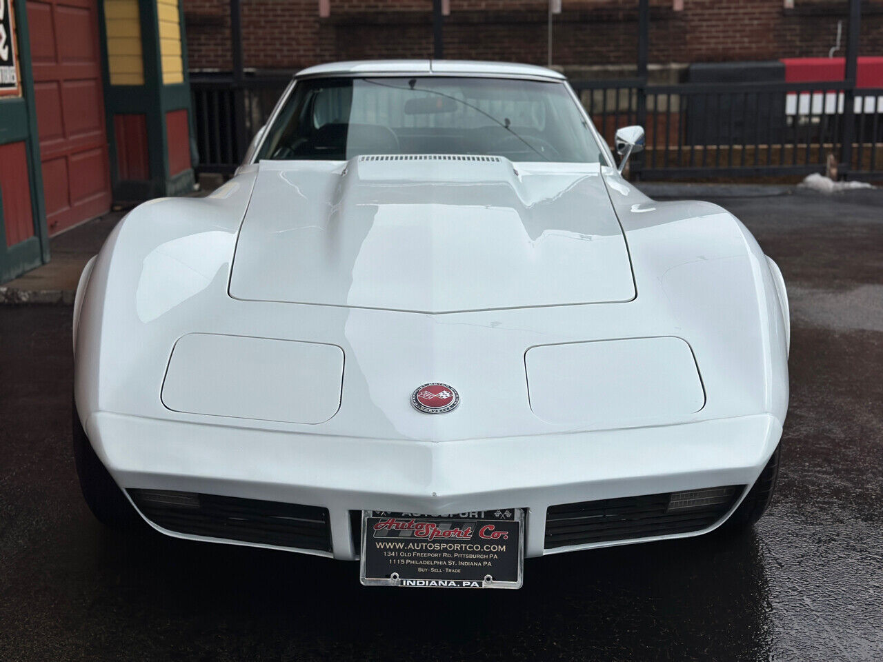 Chevrolet-Corvette-1973-White-Black-7475-11