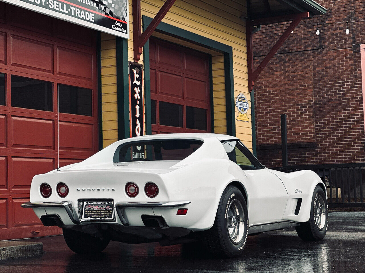 Chevrolet-Corvette-1973-White-Black-7475-5