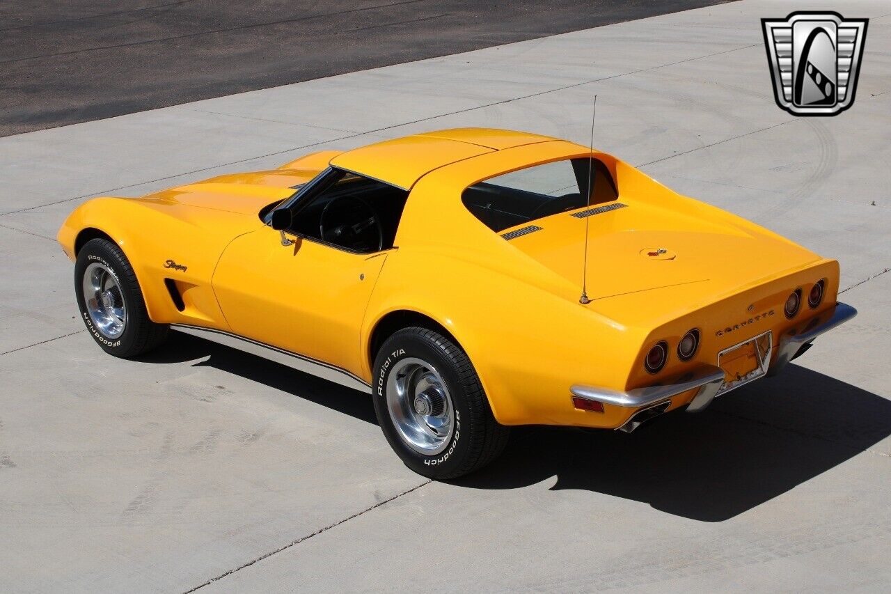 Chevrolet-Corvette-1973-Yellow-Black-147728-10