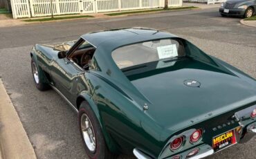 Chevrolet-Corvette-1973-green-99779-4