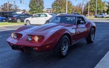 Chevrolet-Corvette-1975-Orange-Black-109458-2