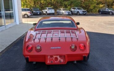 Chevrolet-Corvette-1975-Orange-Black-109458-4