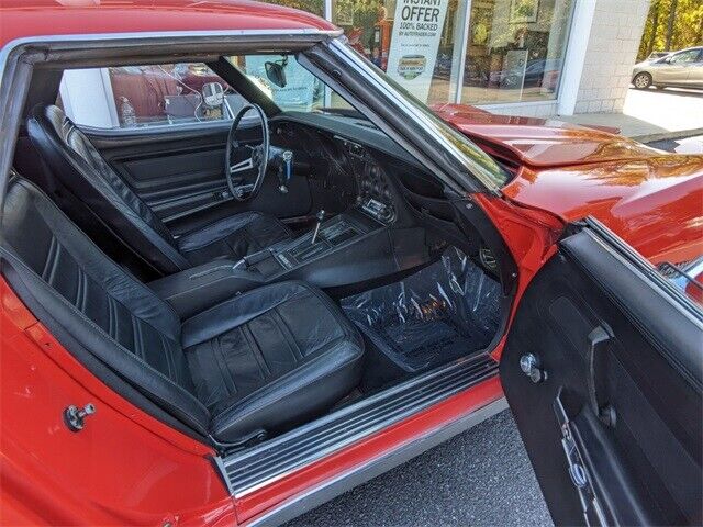 Chevrolet-Corvette-1975-Orange-Black-109458-8