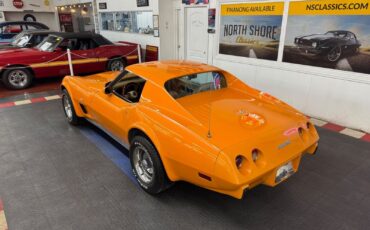 Chevrolet-Corvette-1977-Orange-Tan-132275-2