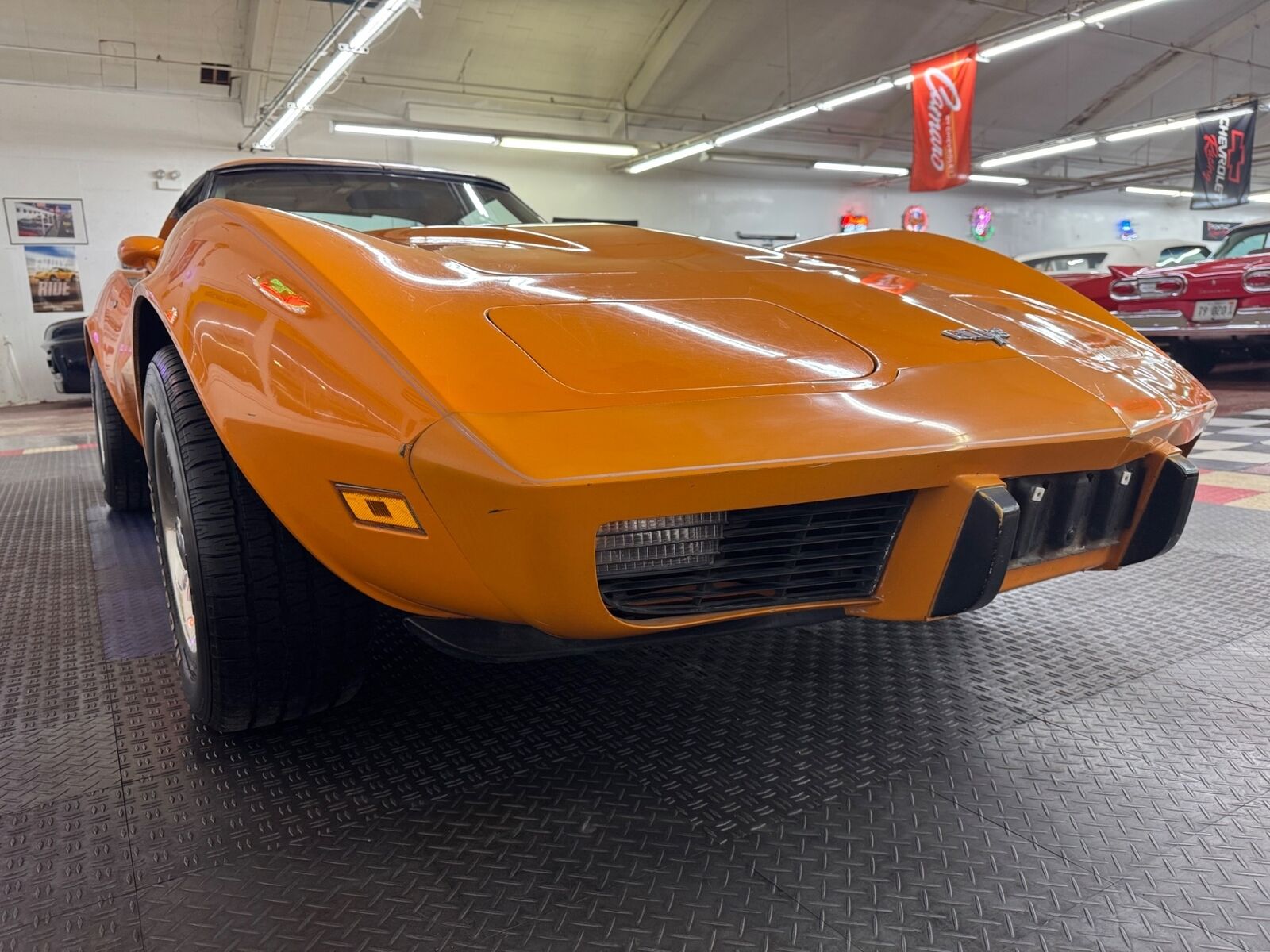 Chevrolet-Corvette-1977-Orange-Tan-132275-7