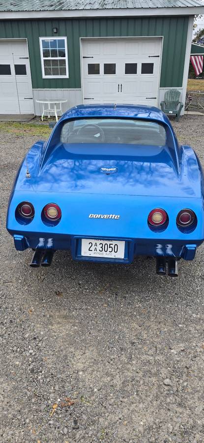 Chevrolet-Corvette-1977-blue-205996-2