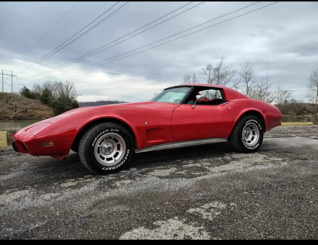 Chevrolet-Corvette-1977-red-45062-1