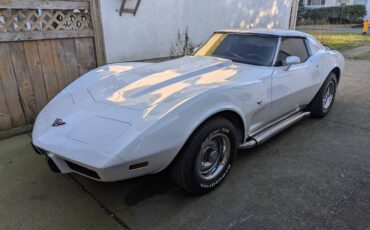 Chevrolet-Corvette-1977-white-144841