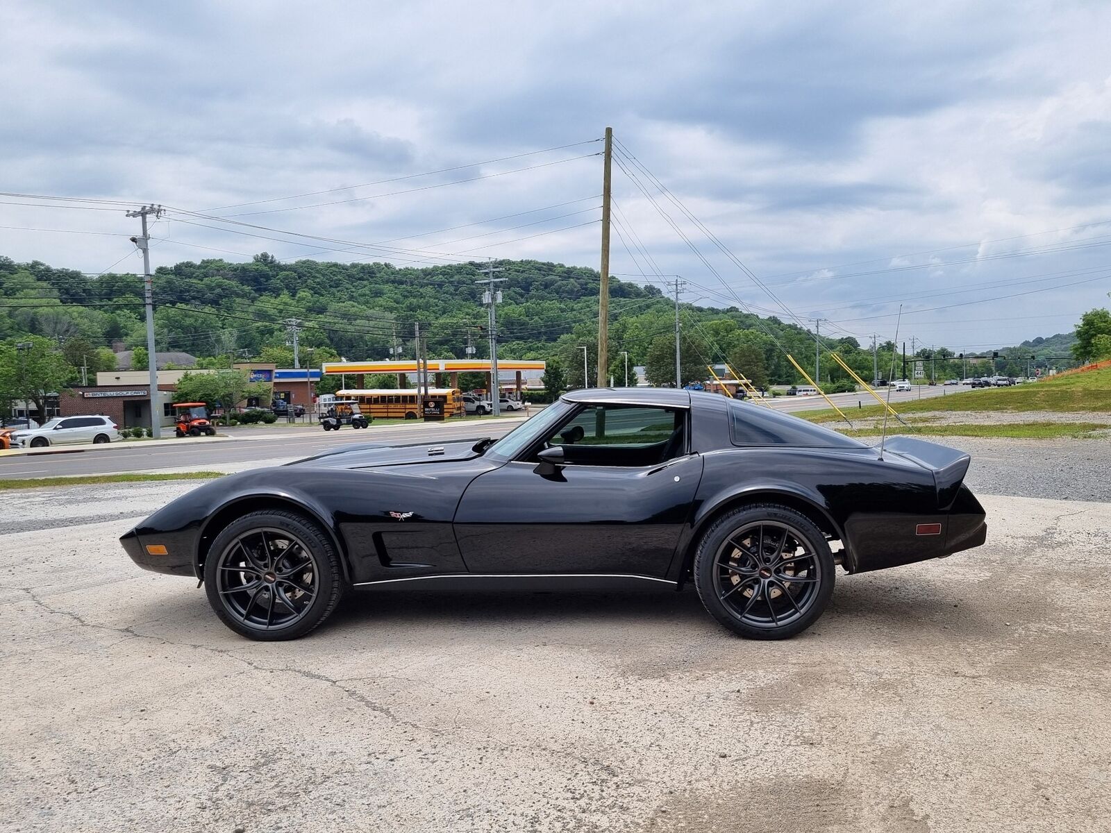 Chevrolet-Corvette-1978-Black-Black-123276-7