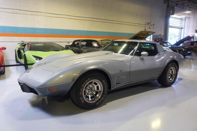 Chevrolet-Corvette-1978-Silver-Black-46917-1