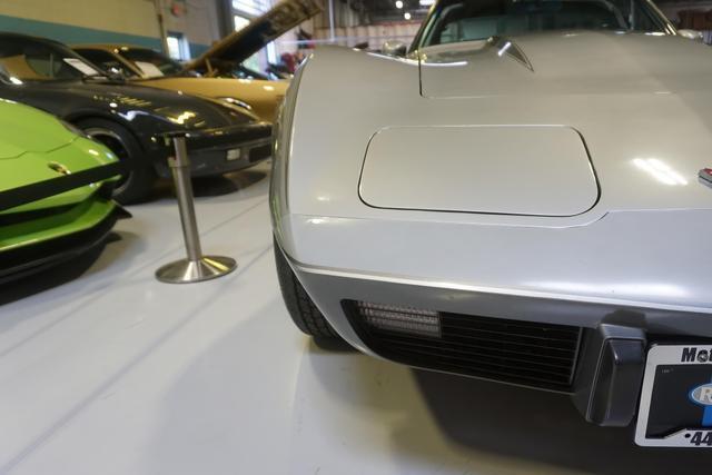 Chevrolet-Corvette-1978-Silver-Black-46917-8