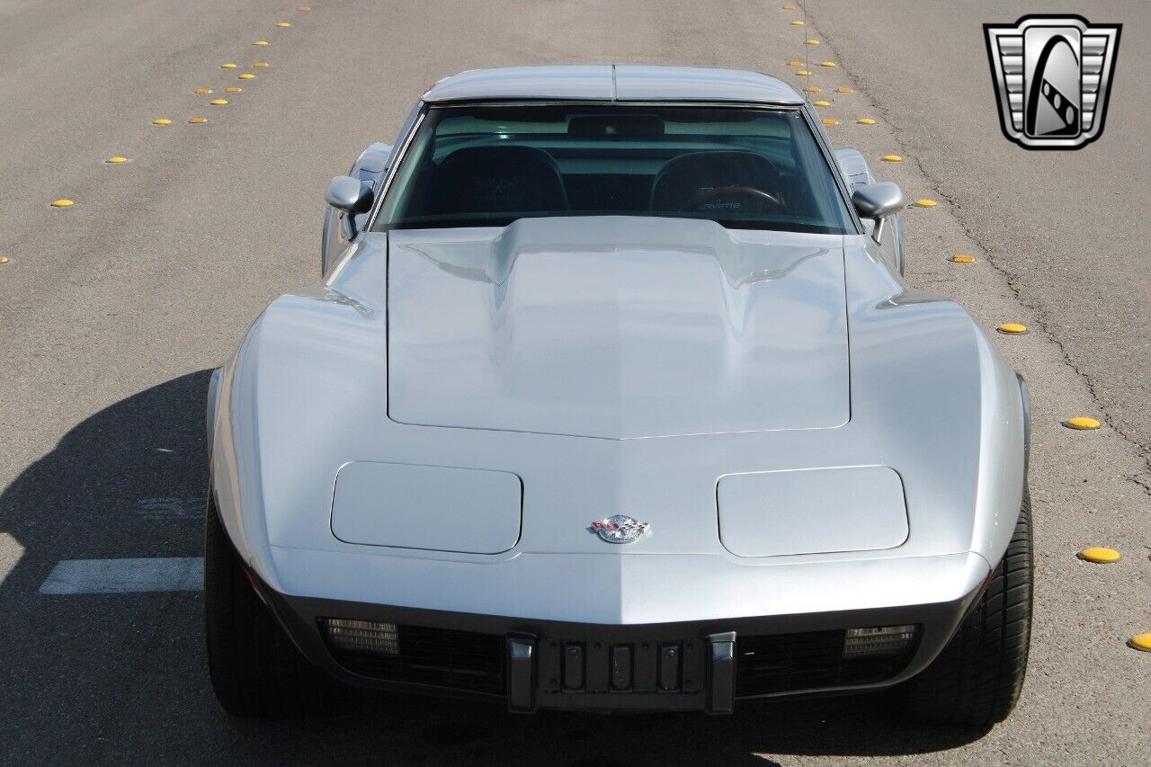 Chevrolet-Corvette-1978-Silver-Orange-117204-3