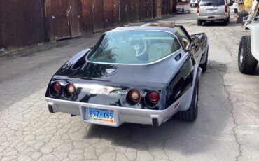 Chevrolet-Corvette-1978-custom-218870-3