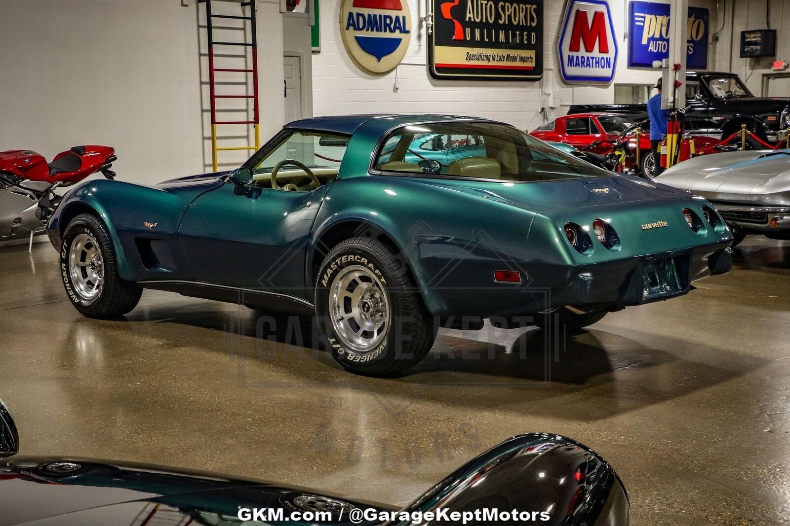 Chevrolet-Corvette-1979-Green-Tan-189156-10