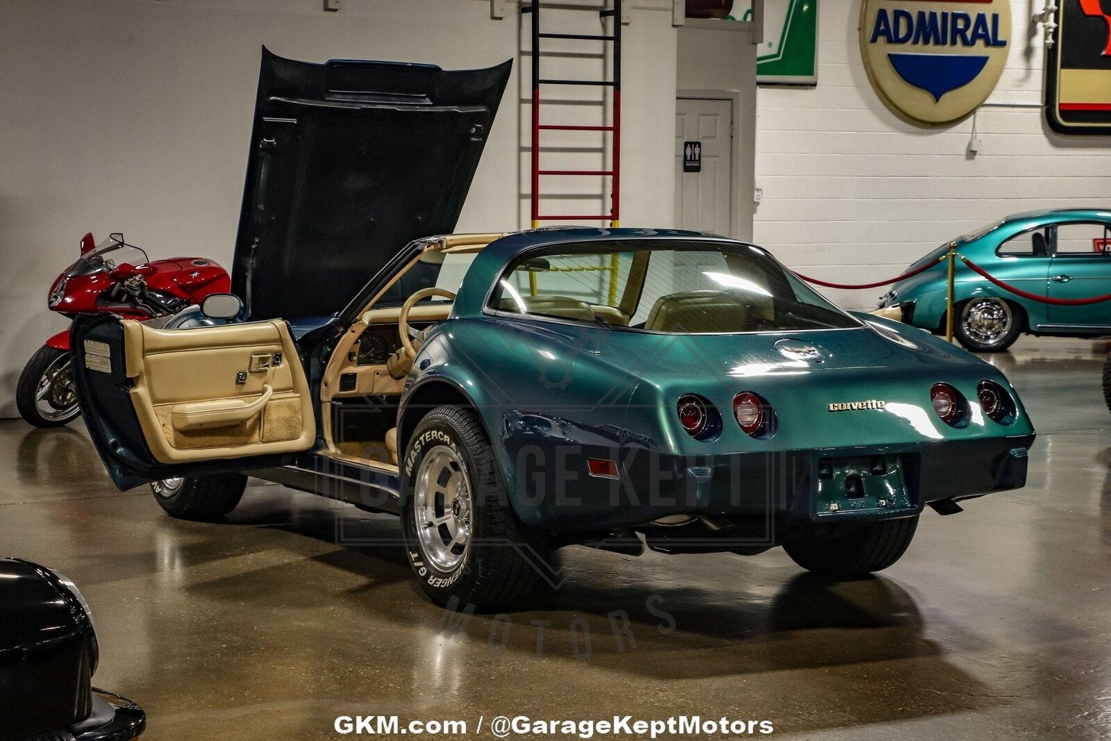 Chevrolet-Corvette-1979-Green-Tan-189156-2