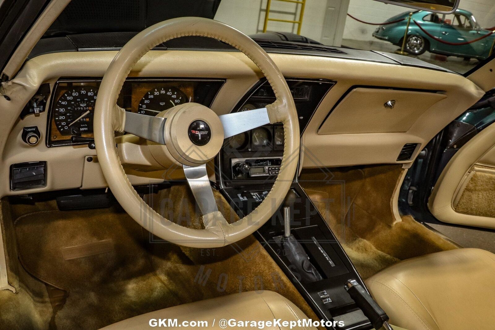 Chevrolet-Corvette-1979-Green-Tan-189156-3