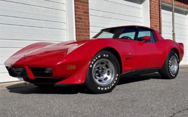 Chevrolet-Corvette-1979-Red-Black-29047-1