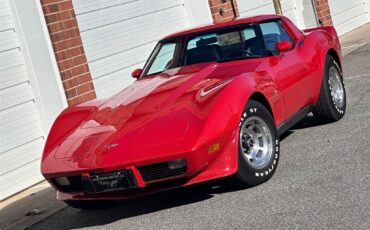 Chevrolet-Corvette-1979-Red-Black-29047-7