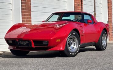 Chevrolet-Corvette-1979-Red-Black-29047-8