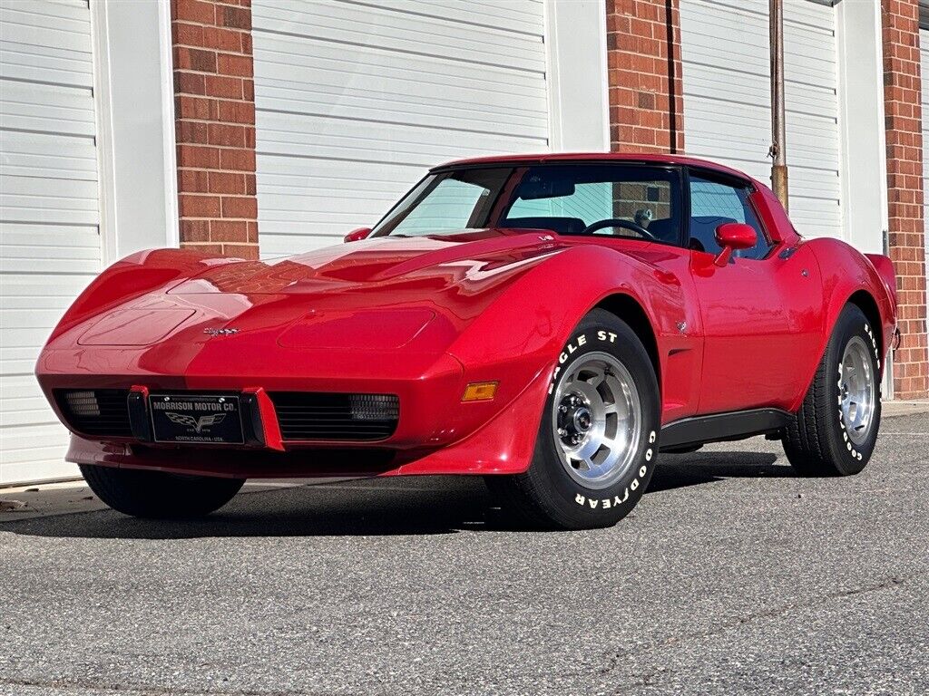 Chevrolet-Corvette-1979-Red-Black-29047-8