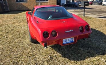 Chevrolet-Corvette-1979-Red-Red-133416-22