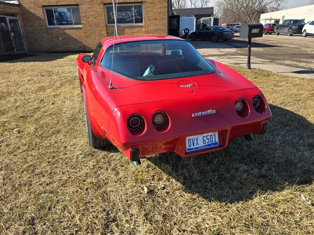 Chevrolet-Corvette-1979-Red-Red-133416-22