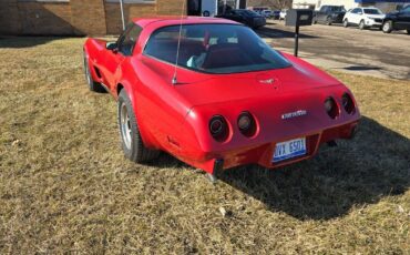 Chevrolet-Corvette-1979-Red-Red-133416-23