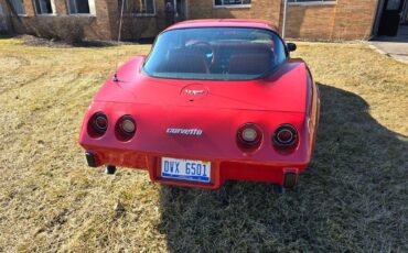 Chevrolet-Corvette-1979-Red-Red-133416-27