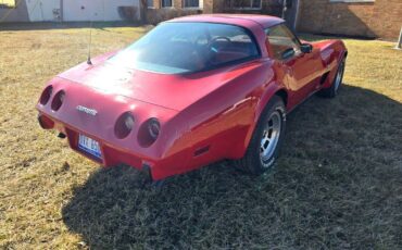 Chevrolet-Corvette-1979-Red-Red-133416-28