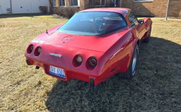 Chevrolet-Corvette-1979-Red-Red-133416-29