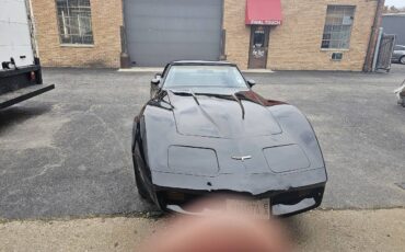 Chevrolet-Corvette-1980-black-48280-1