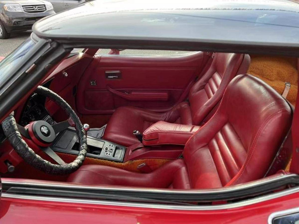 Chevrolet-Corvette-1981-red-187668-16