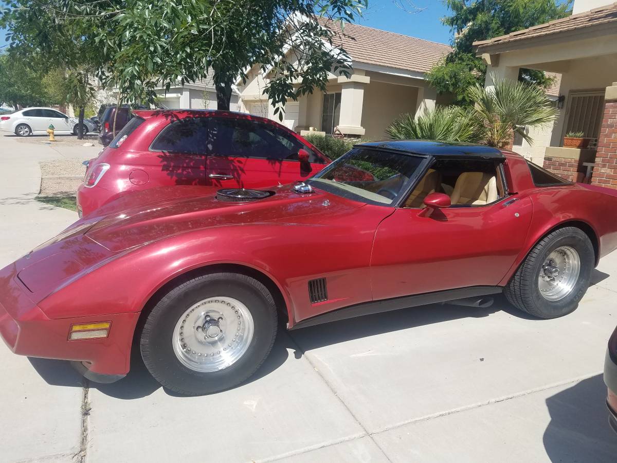 Chevrolet-Corvette-1981-red-201168-12