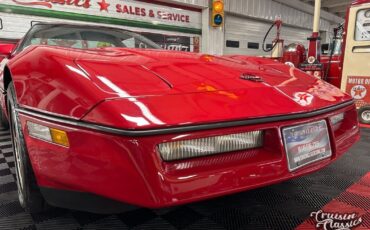 Chevrolet-Corvette-1984-Red-Black-107952-4