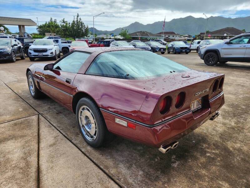 Chevrolet-Corvette-1985-118505-3