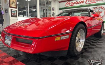 Chevrolet-Corvette-1985-Red-Black-151328-6