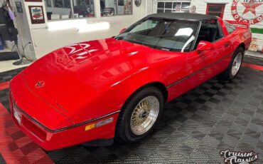 Chevrolet-Corvette-1985-Red-Black-151328-8