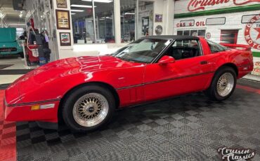 Chevrolet-Corvette-1985-Red-Black-151328-9