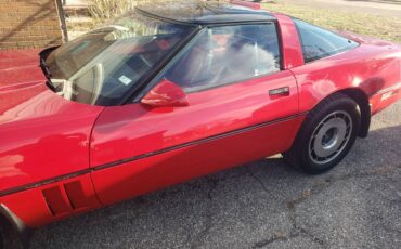 Chevrolet-Corvette-1985-red-64374-2