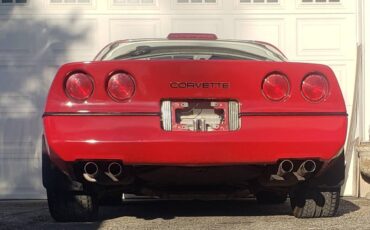 Chevrolet-Corvette-1985-red-64374