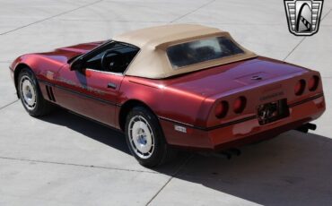 Chevrolet-Corvette-1986-Maroon-Tan-64760-6