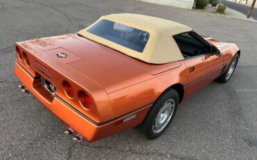 Chevrolet-Corvette-1987-167371-8